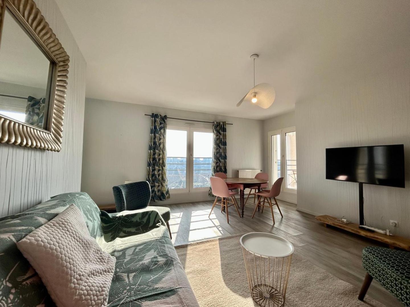 The Belvedere: City Centre With Magnificent Views Apartment Poitiers Exterior photo